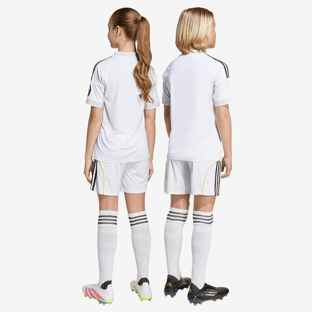 Conjunto Niños Merengues 25/26 – Primera Equipación