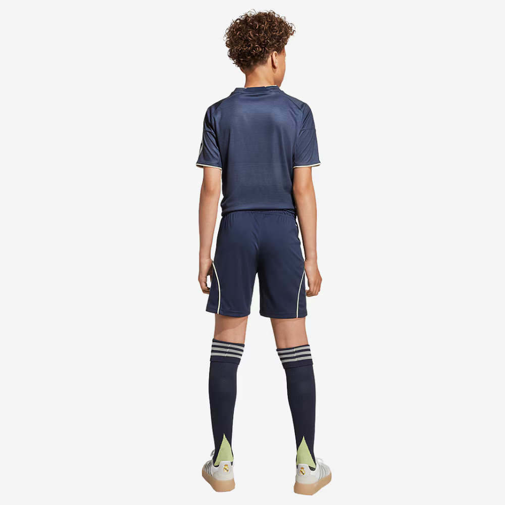 Conjunto Niños Merengues 25/26 – Segunda Equipación